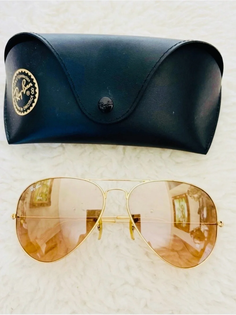 Ray-Ban Gold Aviator Sunglasses with Light Brown Lenses w/ case